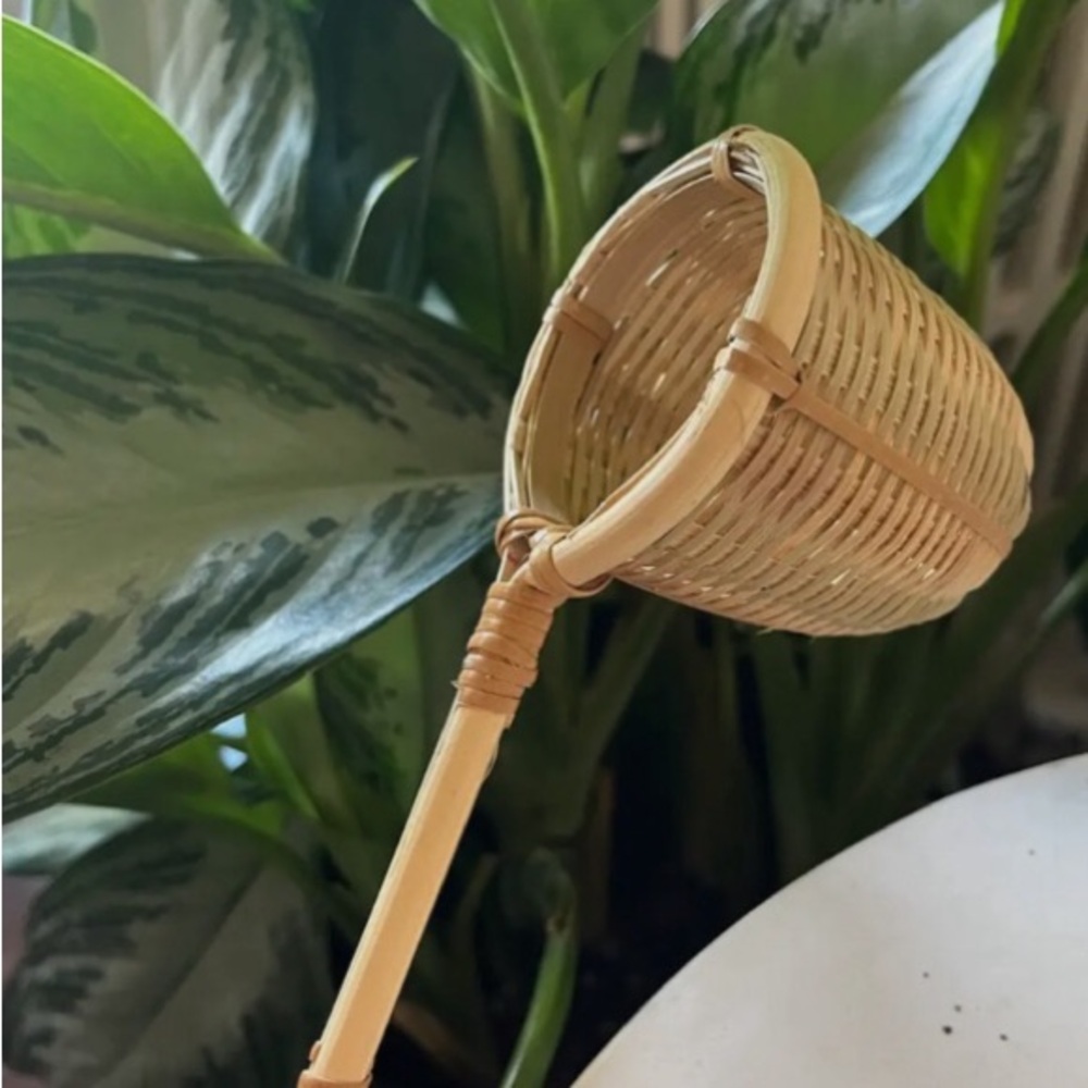 NWT- Handwoven Bamboo Tea Strainer - Picture 3 of 4